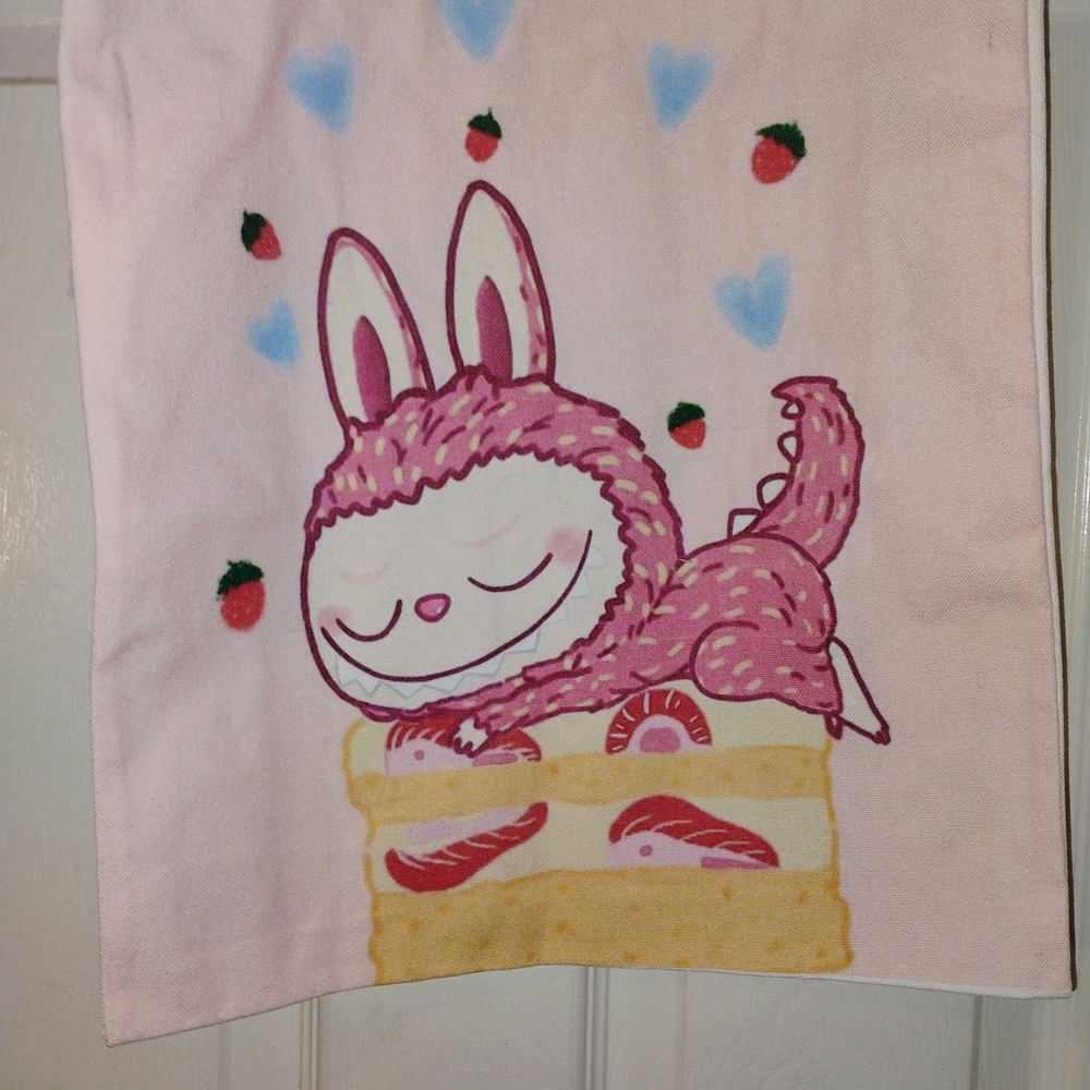 Strawberry Shortcake Labubu